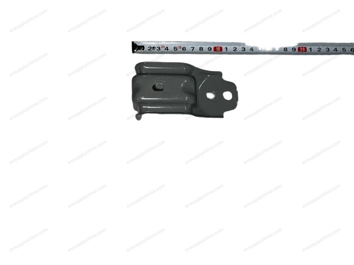 Mounting bracket on left fender — BYD BYD Atto 3 — OE 13623351-00, SC2E-5401153/77