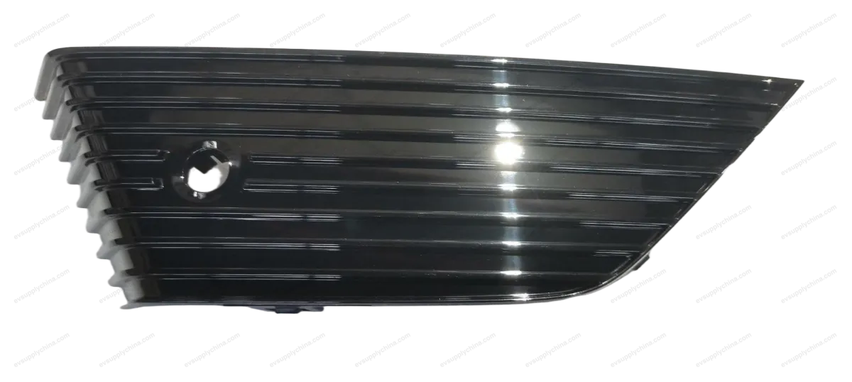 Rear bumper right trim piece — BYD BYD Atto 3 — OE 13161636-00, SC2E-2804118