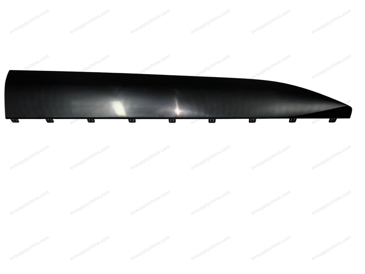 Right front door skirt panel trim — BYD BYD Atto 3 — OE 13736024-00, SC2E-5402842