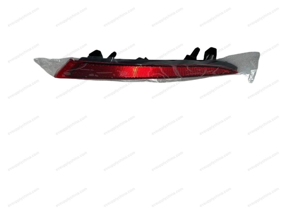Right rear reflector — BYD BYD Atto 3 — OE 13184246-00, SC2E-4135200