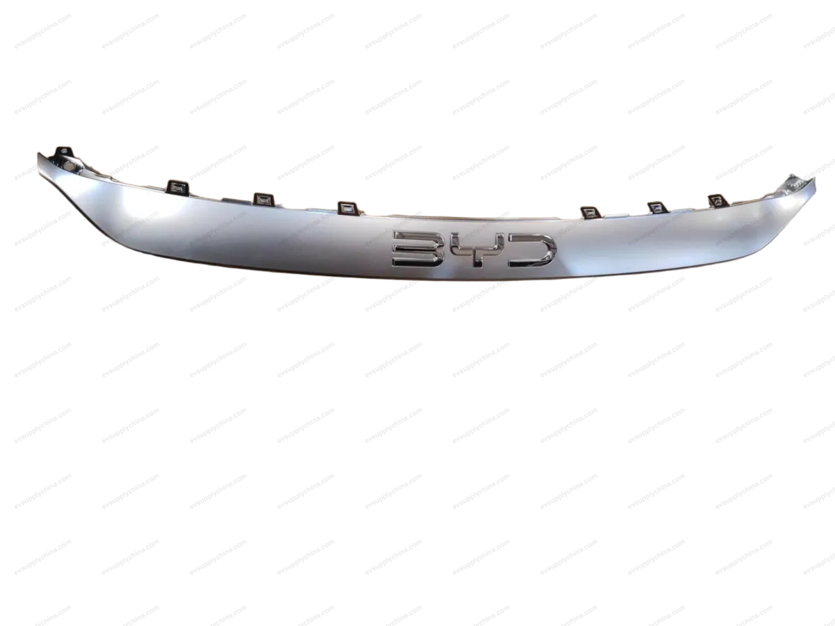 Upper logo trim piece for front bumper — BYD BYD Atto 3 — OE 15335854-00, SC2EM-2803114/92