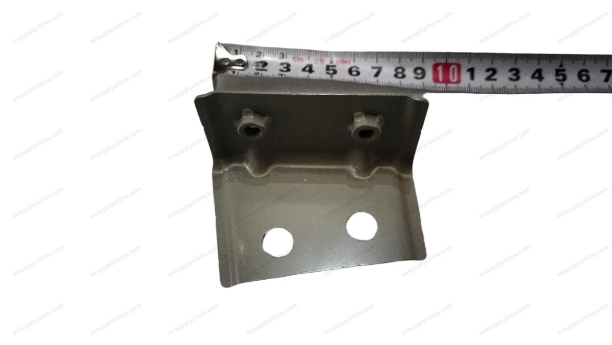 Left front fender bracket — BYD BYD Dolphin — OE 14250271-00, EM2EU-5301625/77