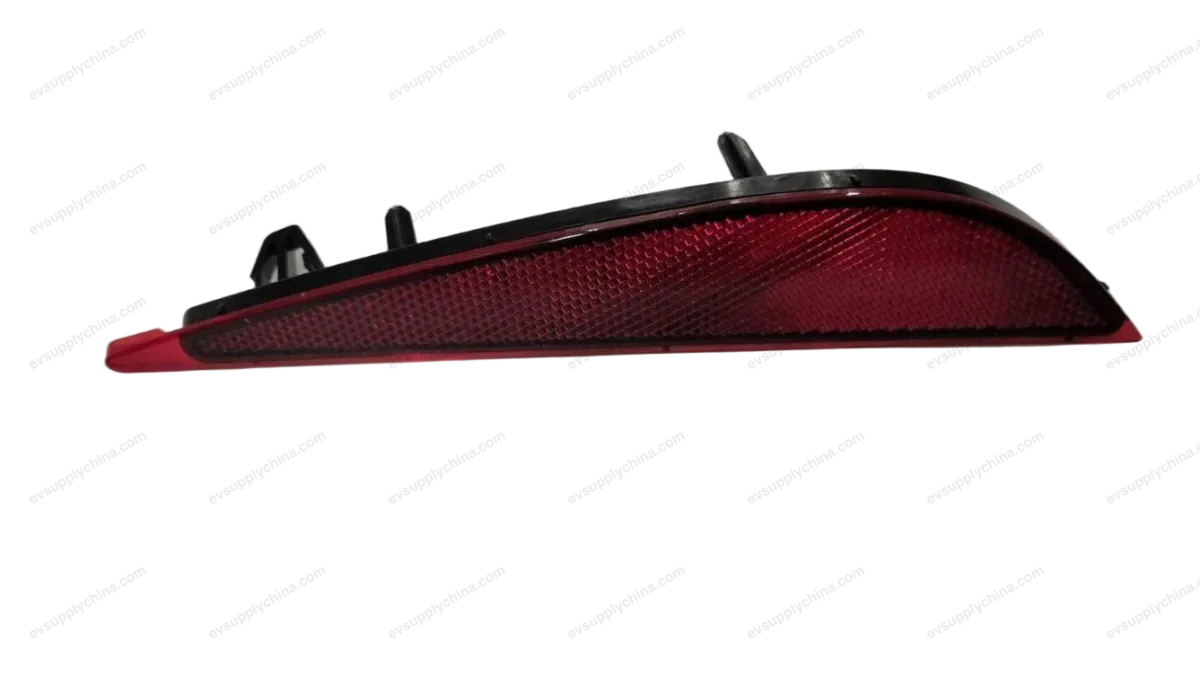 Left rear reflector — BYD BYD Dolphin — OE 13698314-00, EM2EU-4135100