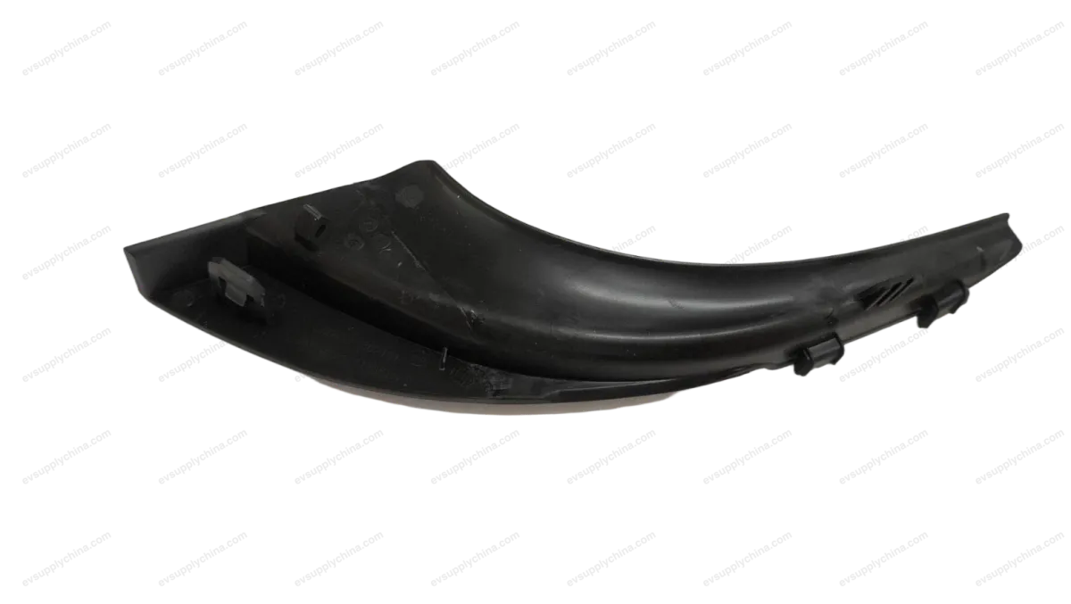 Ventilation cover right end cap assembly — BYD BYD Dolphin — OE 13870501-00, EM2EU-5302140