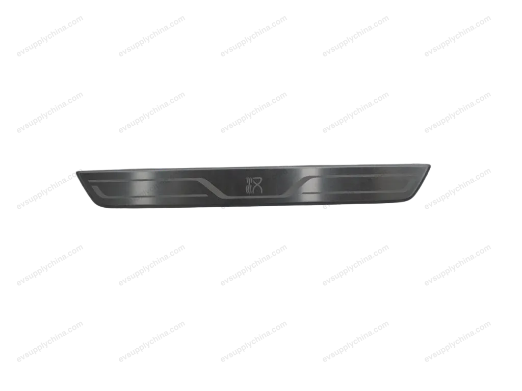Left front door sill pedal assembly — BYD BYD Han DM-i — OE 12637769-00, HC-5402610A