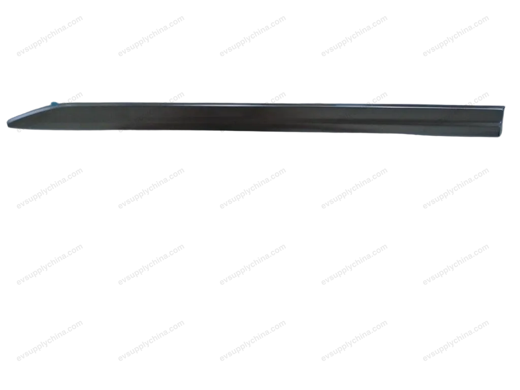Right front door panel bright trim assembly — BYD BYD Han DM-i — OE 12628452-00, HC-3921060
