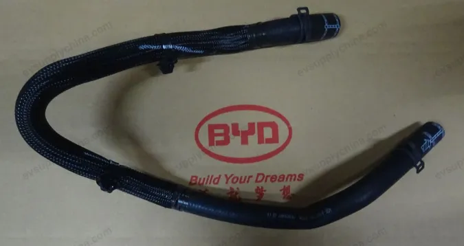 أنبوب دخول الماء لنواة السخان — BYD BYD Qin EV — OE HDE-8101710B