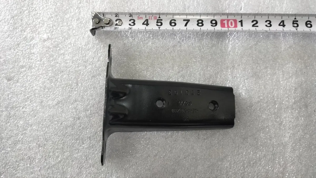 Front grille left mounting bracket Ⅰ — BYD BYD Qin Plus DM-i (Gen 2) — OE 15183026-00, HA5HA-5301293Q