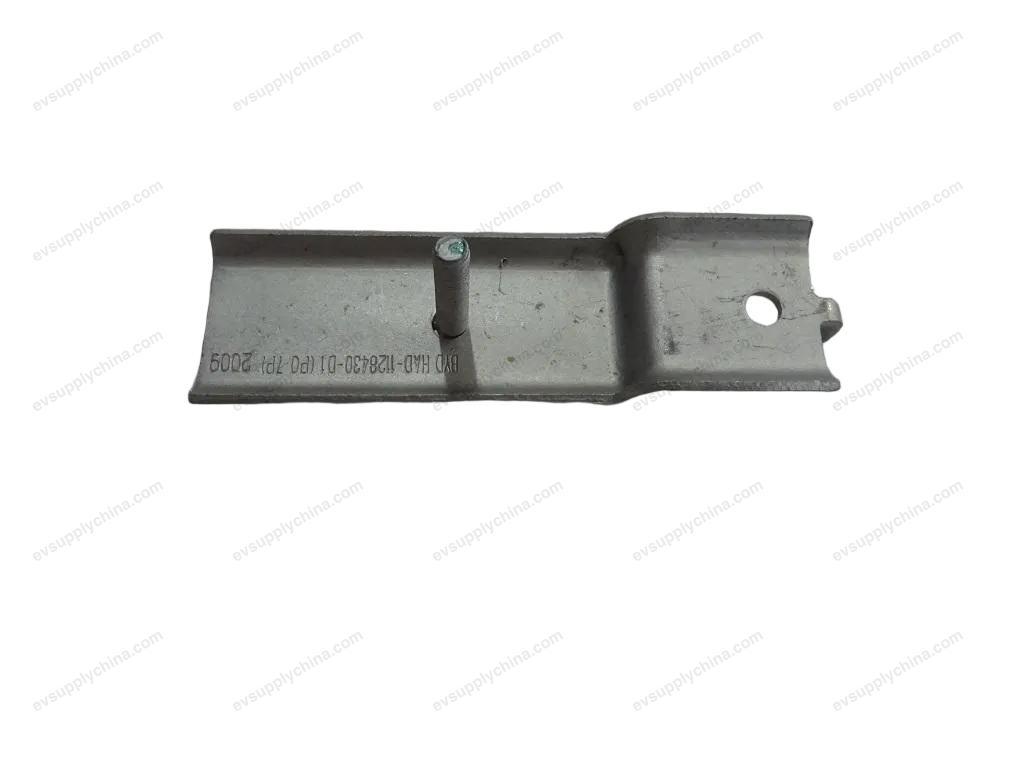Fuel pipe clamp bracket assembly Ⅲ — BYD BYD Qin Plus DM-i (Gen 2) — OE 13075289-00, HAD-1128430-D1