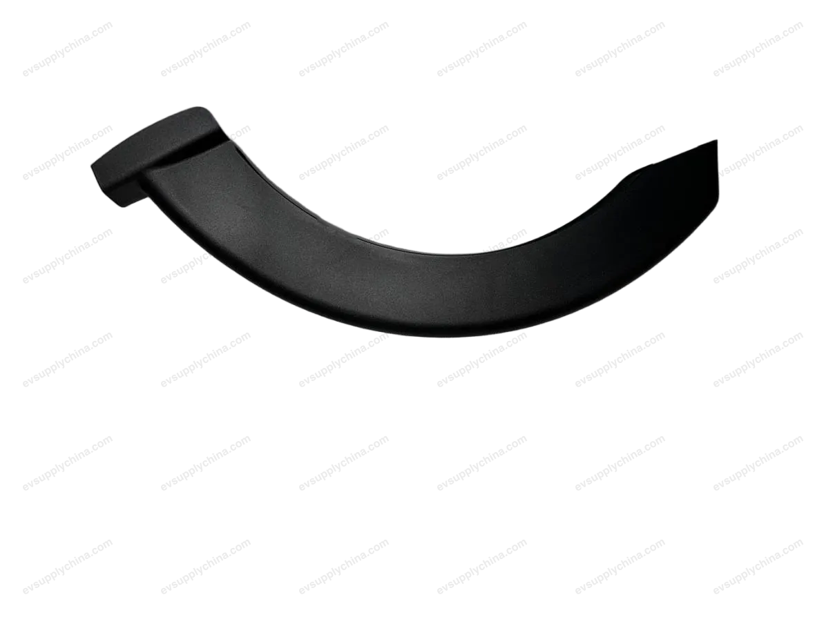 Left luggage compartment lid hinge cover - deep black 5 — BYD BYD Qin Plus EV — OE 13643506-00, HAD-5608091-00A7