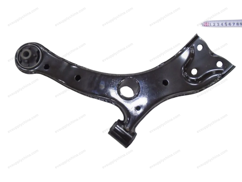 Right front lower arm assembly — BYD BYD Qin Plus EV — OE 12832983-00, DAEA-2904020