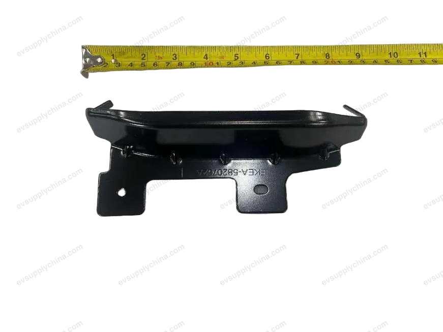 Left B-pillar guide bracket — BYD BYD Seal — OE 13401145-00, EKEA-5820762A