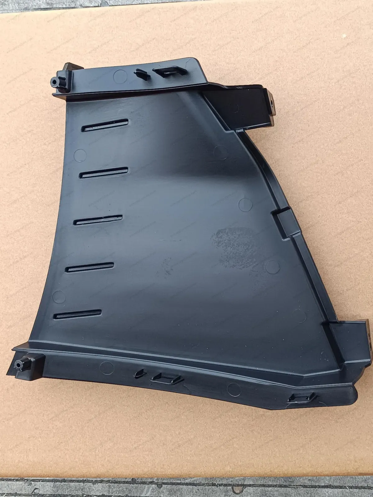 Front left air duct outer panel — BYD BYD Sealion 05 DM-i — OE 16043840-00, SL2HA-2803132