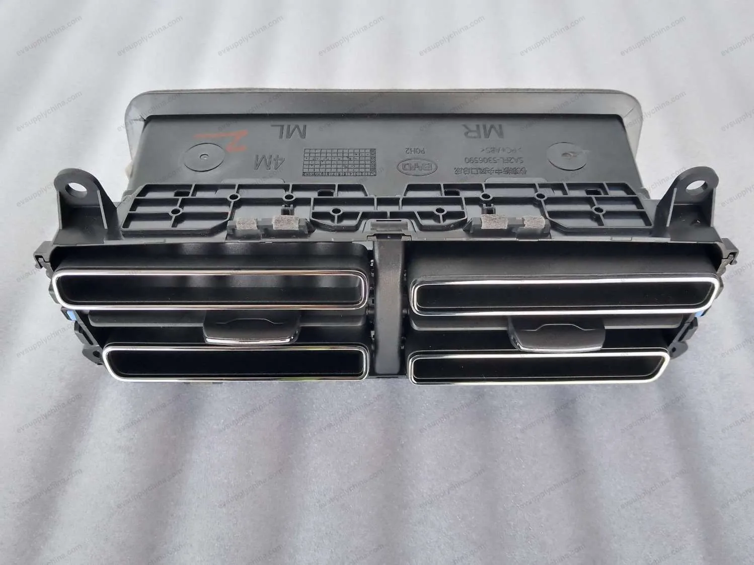 Instrument panel central air vent assembly - high-gloss electroplating — BYD BYD Sealion 05 DM-i — OE 14812799-00, SA2FL-5306590-00EP