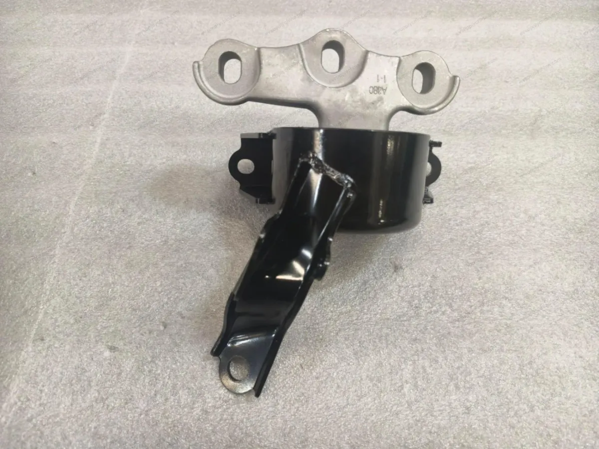 Powertrain left suspension support assembly — BYD BYD Sealion 05 DM-i — OE 15131058-00, SA6H-1001500