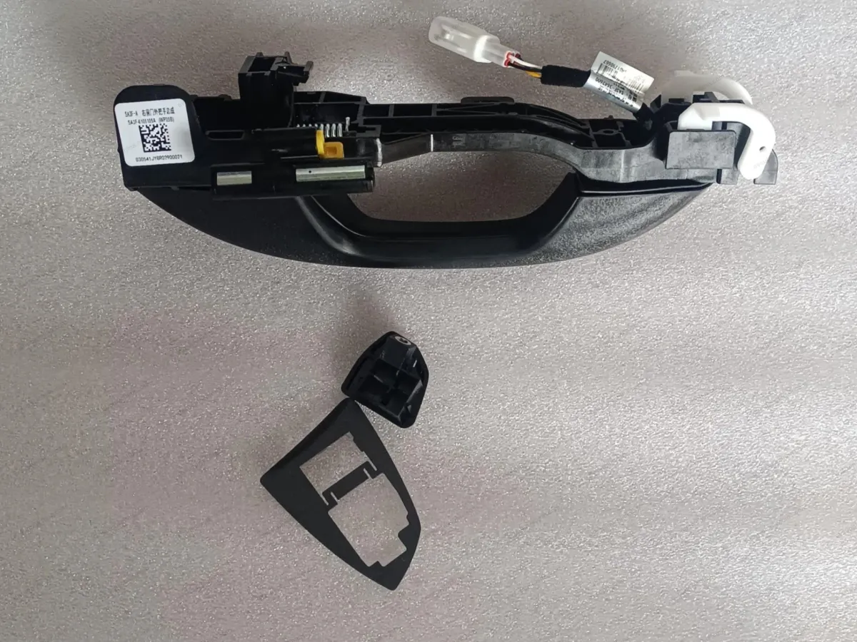 Right front door handle — BYD BYD Sealion 05 DM-i — OE 13101690-00, SA3F-6105109A