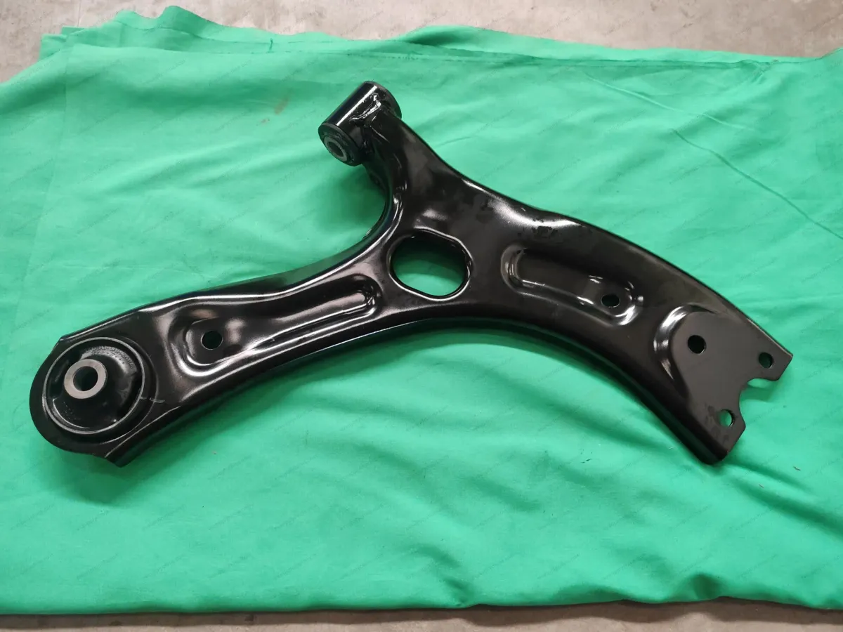Right front lower arm assembly — BYD BYD Sealion 05 DM-i — OE 15163955-00, SA6H-2904020