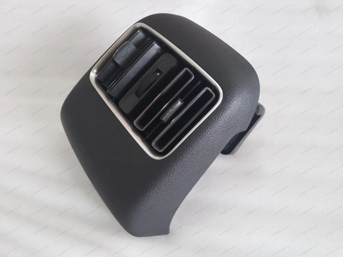 Sub-instrument panel rear air vent panel assembly - deep black 5 — BYD BYD Sealion 05 DM-i — OE 15896569-00, SL2HA-5305520-00A7