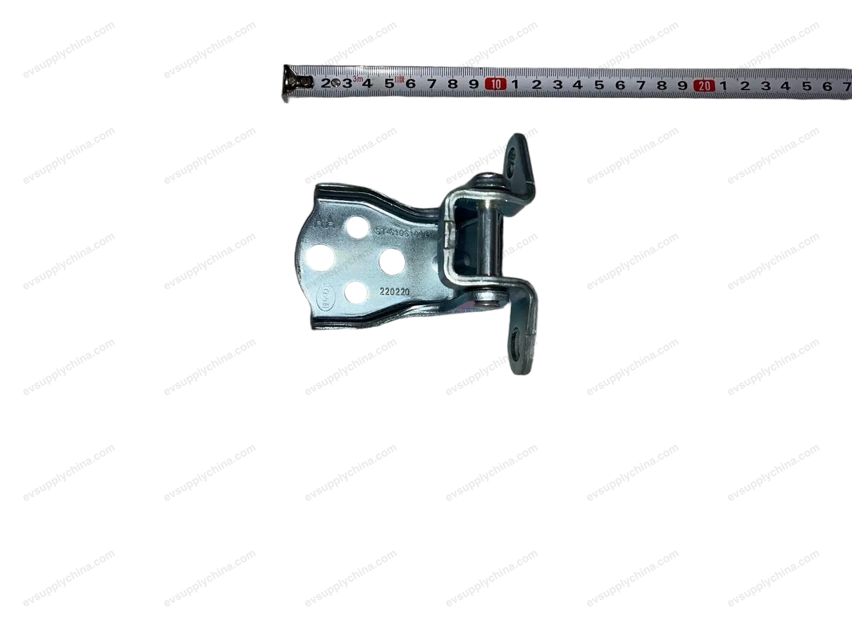 Left front door upper hinge — BYD BYD Song Plus EV (2025) — OE 13165114-00, ST-6106100C