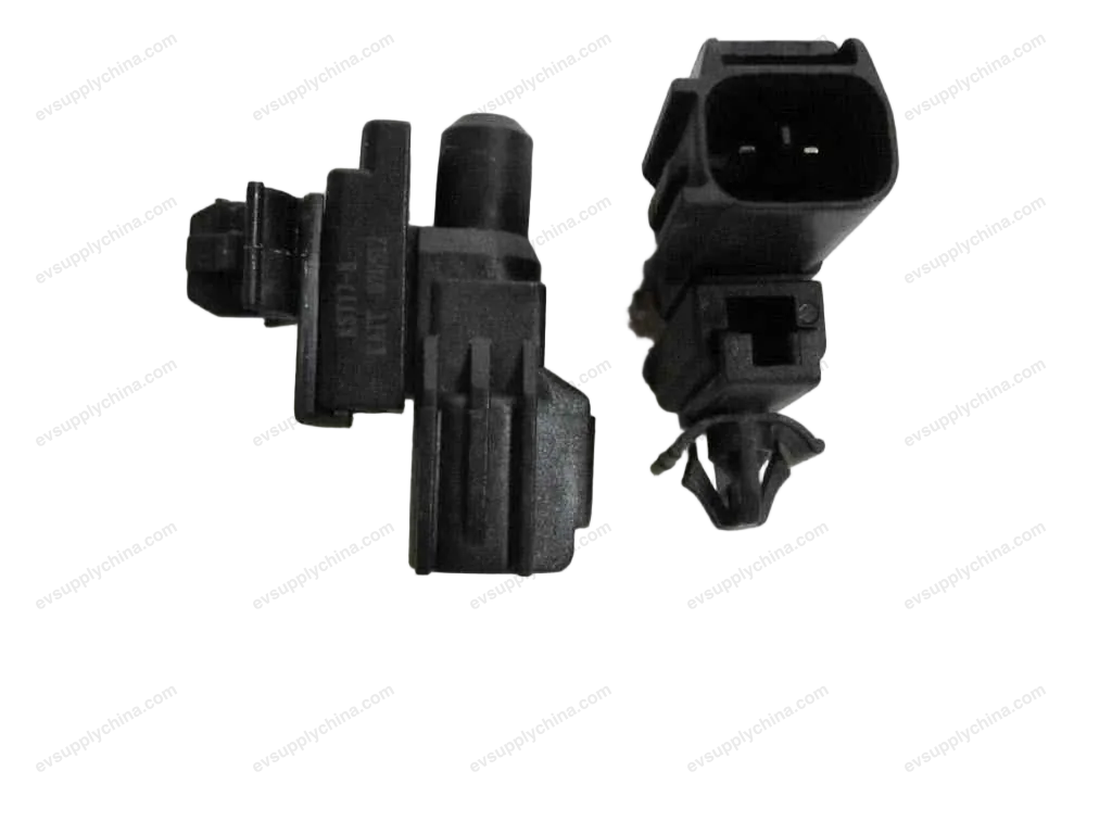 Outdoor temperature sensor — BYD BYD Song Plus EV (2025) — OE 10151695-00, F3-8114400B