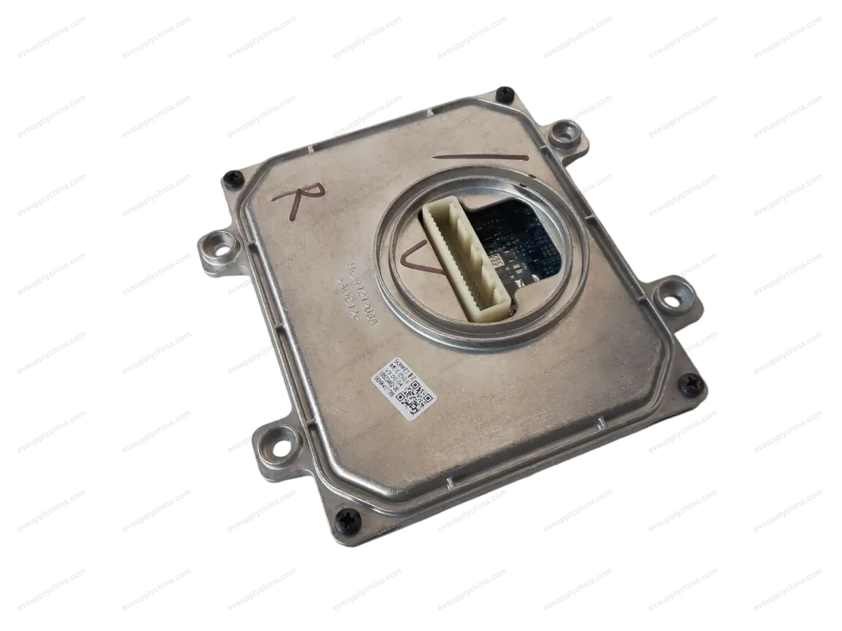 Penggerak lampu depan kombinasi kanan — BYD BYD Song Plus EV (2025) — OE 16633462-00, SA3HW-4121720B