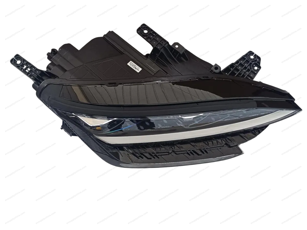 Right combination headlight/9 plug — BYD BYD Song Plus EV (2025) — OE 15948667-00, SA3HW-4121020B