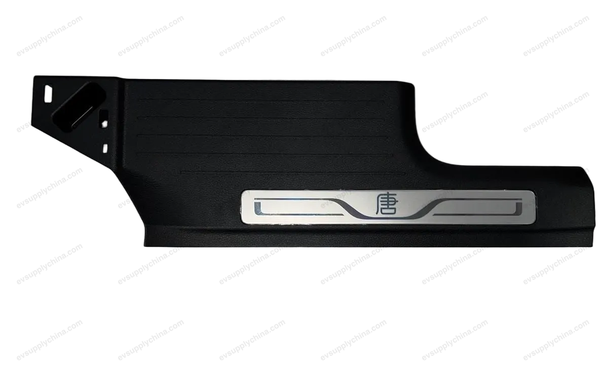 Left C-pillar lower guard plate assembly - deep black 5 — BYD BYD Tang EV — OE 12561416-00, ST-5402330A-00A7