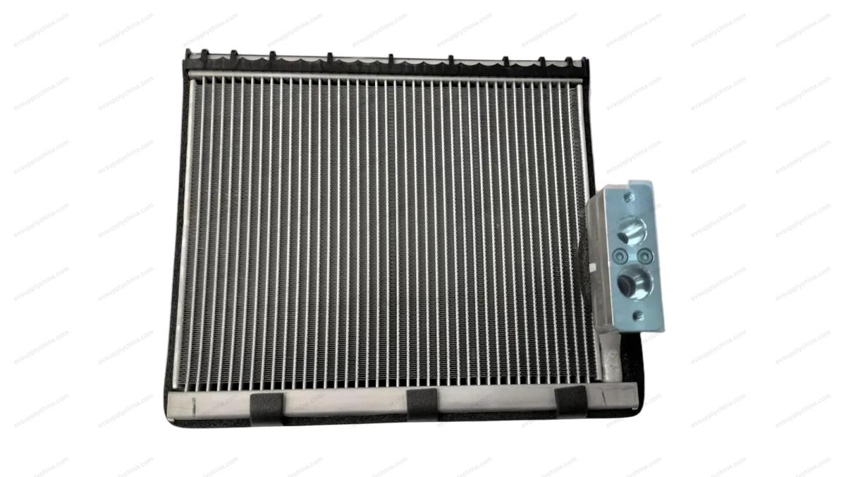 Evaporator assembly — BYD Denza D9 — OE 15215567-00, MREBY-8107010