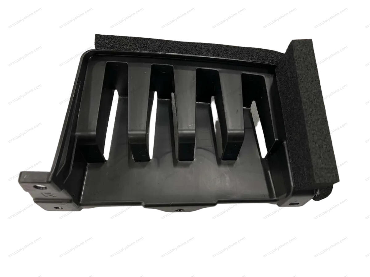 Front pedestrian protection right support bracket assembly — BYD Denza D9 — OE 13652948-00, MRHB-2803380