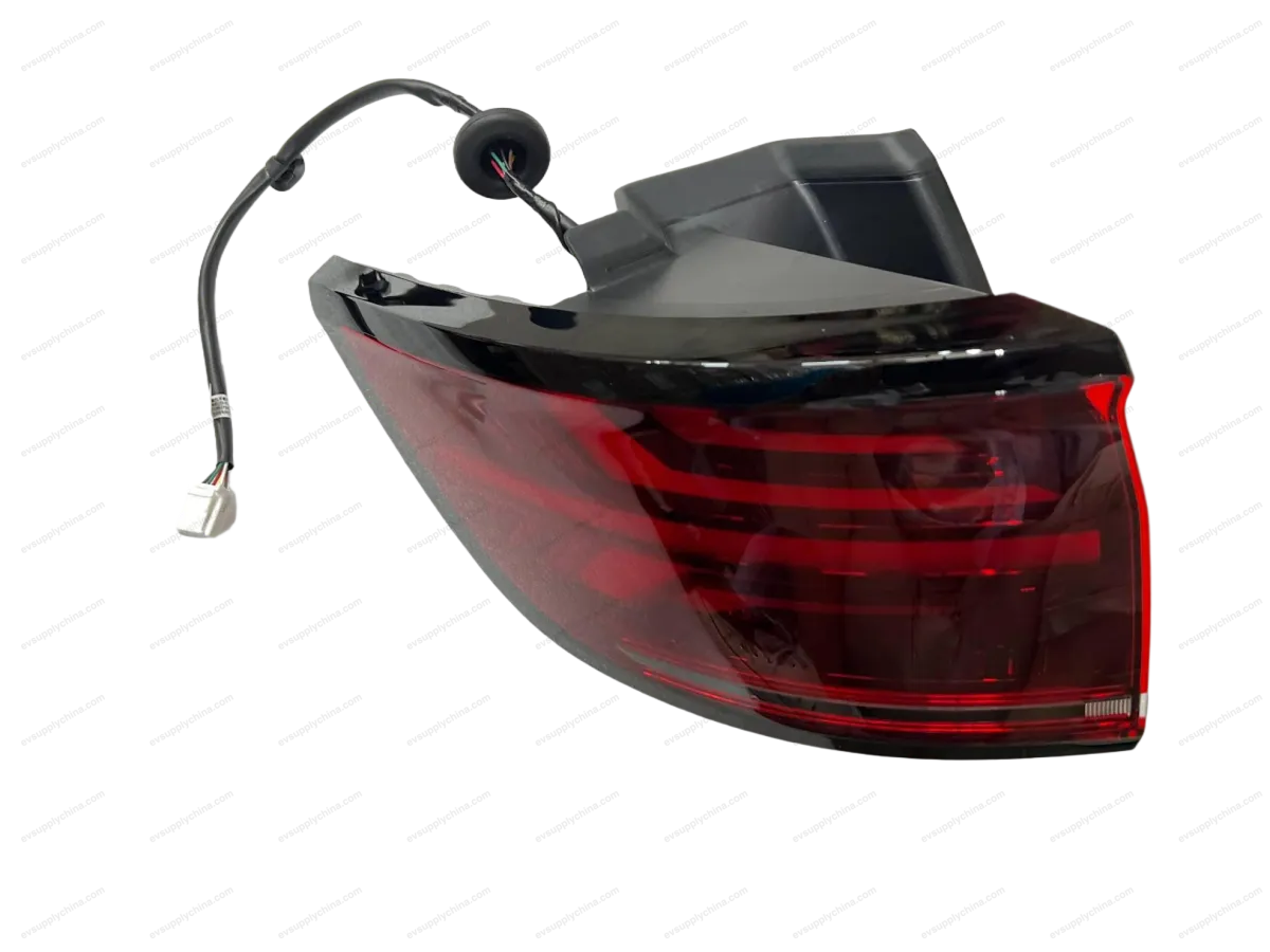 Left combination rear light assembly — BYD Denza D9 — OE 14998389-00, MRE-4133010N