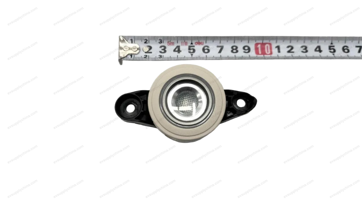 Left rear interior light assembly - matte gold plating — BYD Denza D9 — OE 15291671-00, MREB-4123070-00HBY