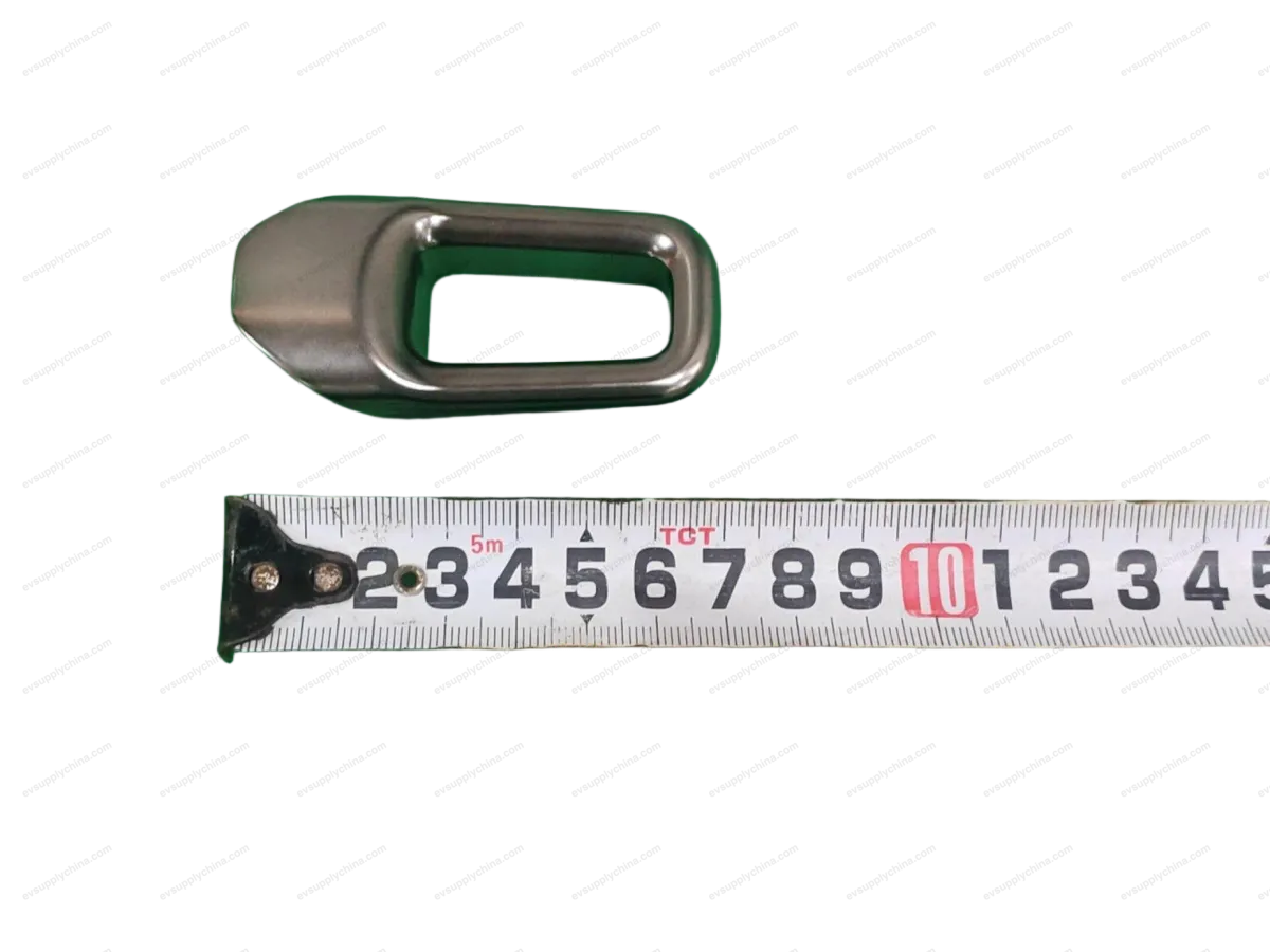 Left upper handle bolt plug 1 - Imitation matte gold plating — BYD Denza D9 — OE 15467979-00, MRHB-5402277-00EAD