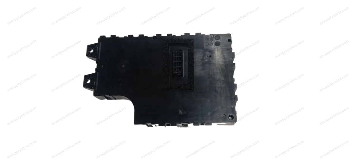 Left vehicle body controller — BYD Denza D9 — OE 15014215-00, MREBY-3622200B-Y1