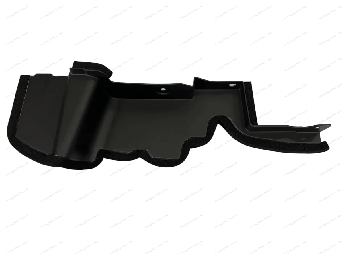 Radiator right air deflector assembly — BYD Denza D9 — OE 15499565-00, MREBY-5302320