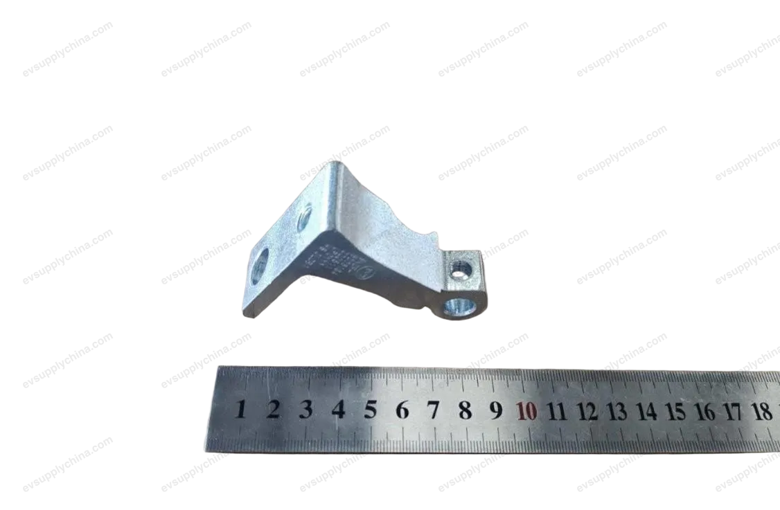 Right rear door upper hinge plate — BYD Denza D9 — OE 13412322-00, SK2F-6206134