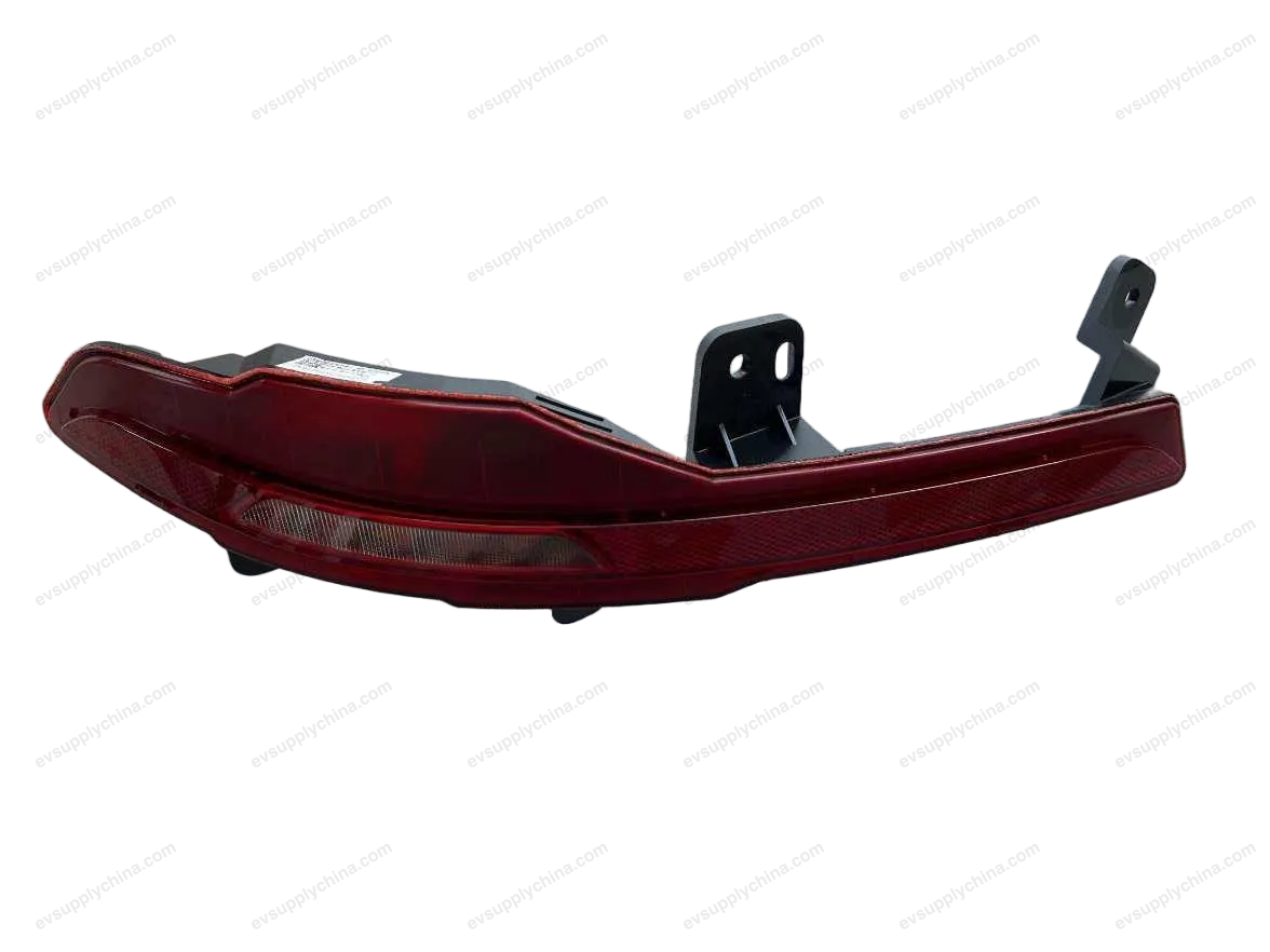 Right reversing light — BYD Denza D9 — OE 14998387-00, MRE-4113200N