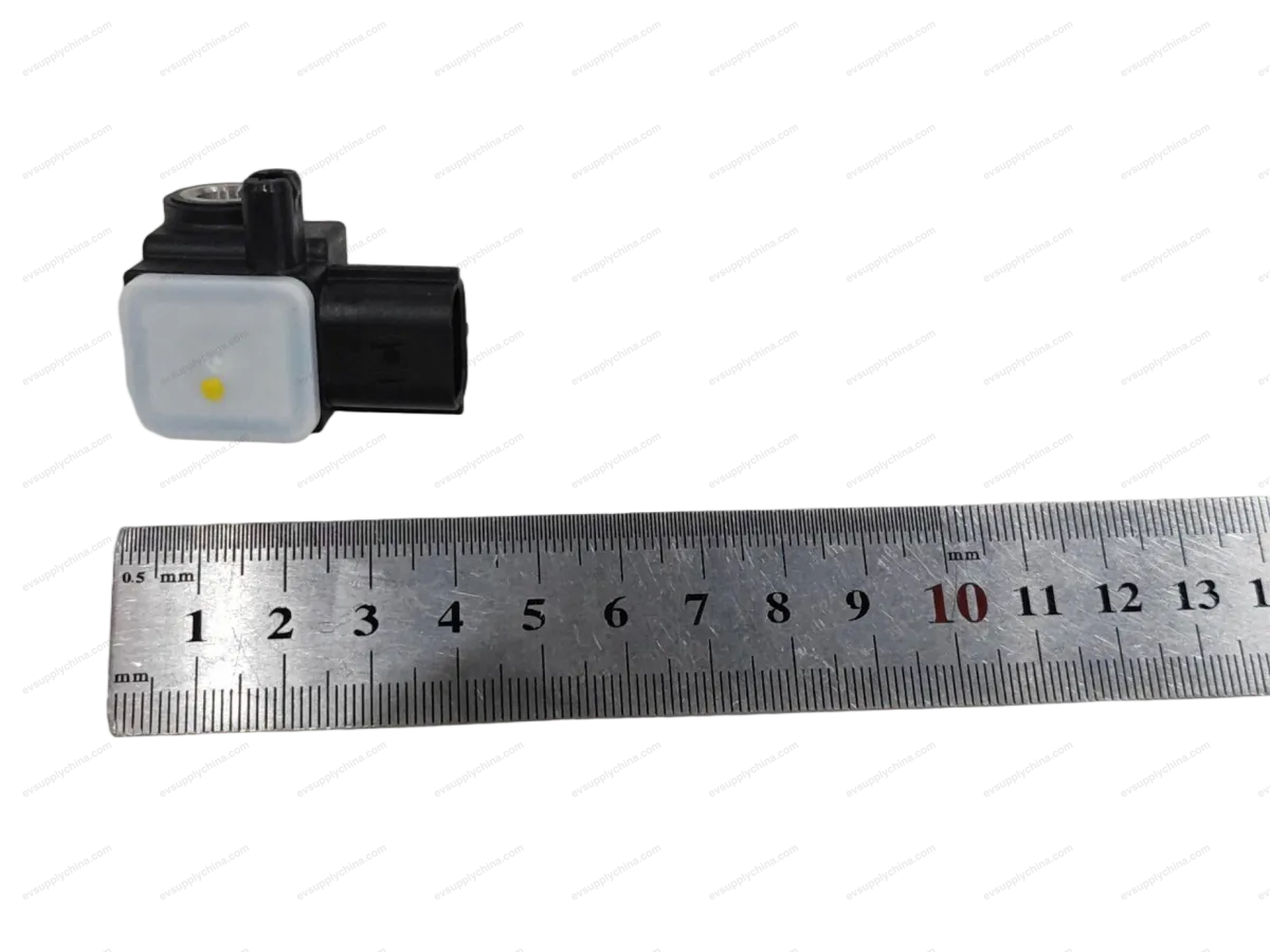 Side collision sensor — BYD Denza D9 — OE 14631779-00, MRHC-3658500