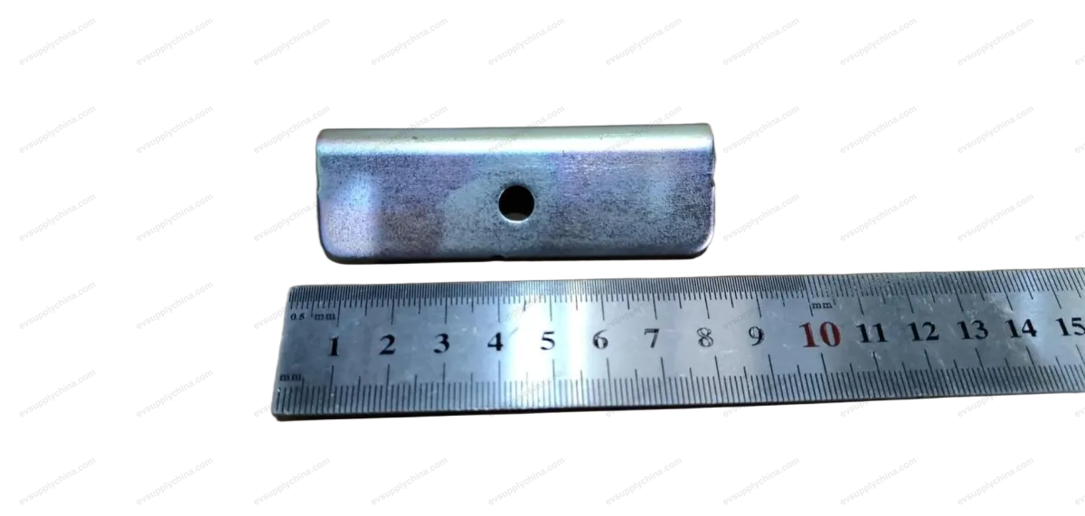 Sliding door lower guide rail cover — BYD Denza D9 — OE 13494803-00, MRHB-5401954